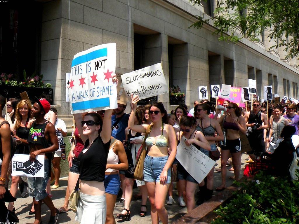 ការយល់ដឹងអំពីការបកស្រាយស្លុត និងអត្ថន័យផ្ទាល់ខ្លួន